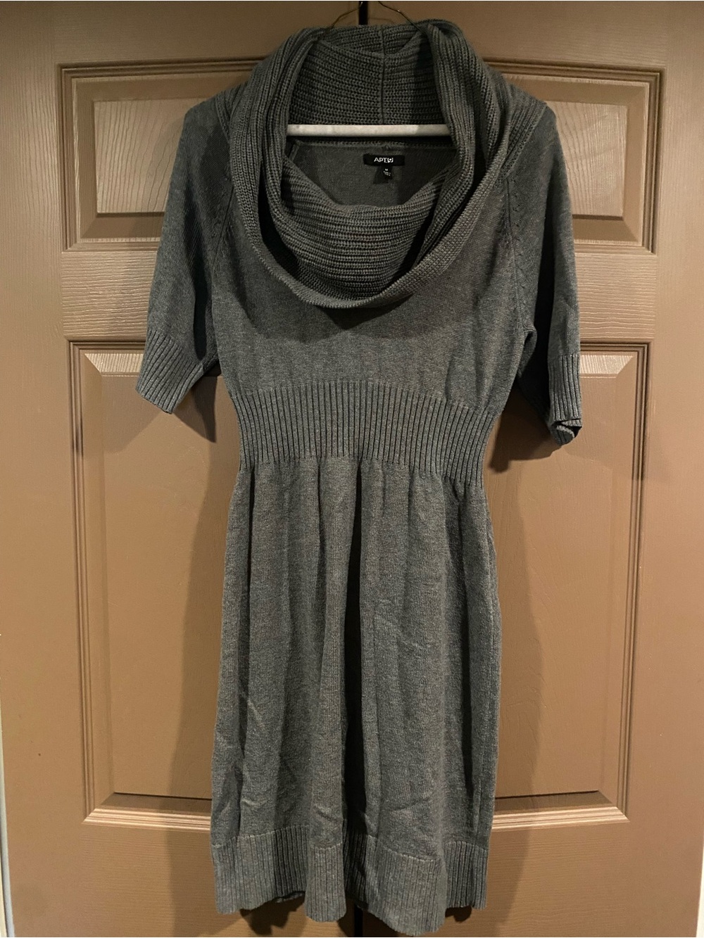 Apt. 9 Gray Cowl Neck Short Sleeve Sweater Dress Medium